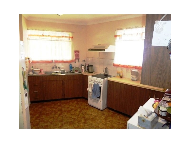 2 Habana Street, The Gap QLD 4061