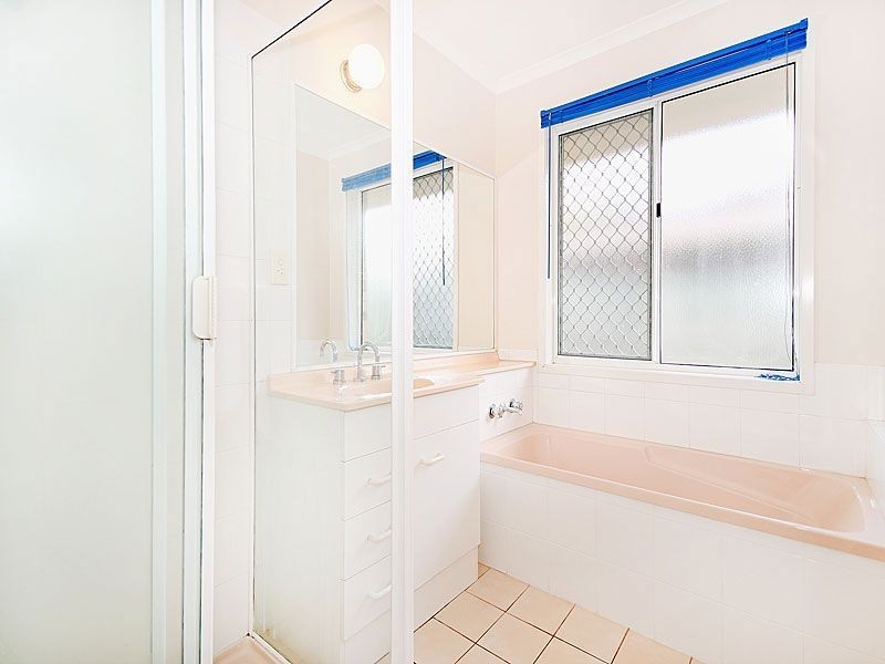 11 Lapilli Street, Keperra QLD 4054