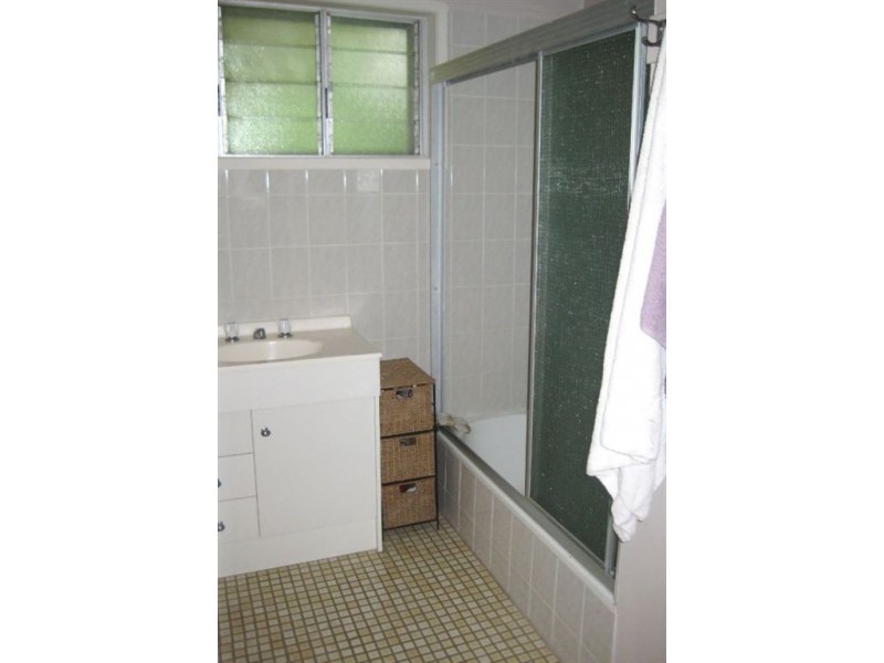 16 Eranga Street, The Gap QLD 4061