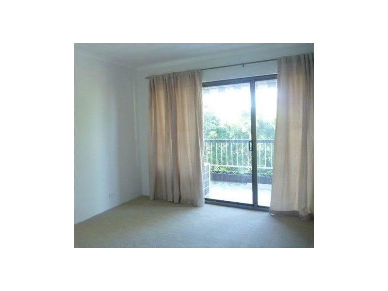 4/26 Simpsons Rd, Bardon QLD 4065