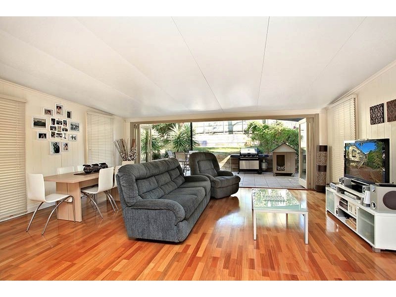 71 Ashgrove Avenue, Ashgrove QLD 4060