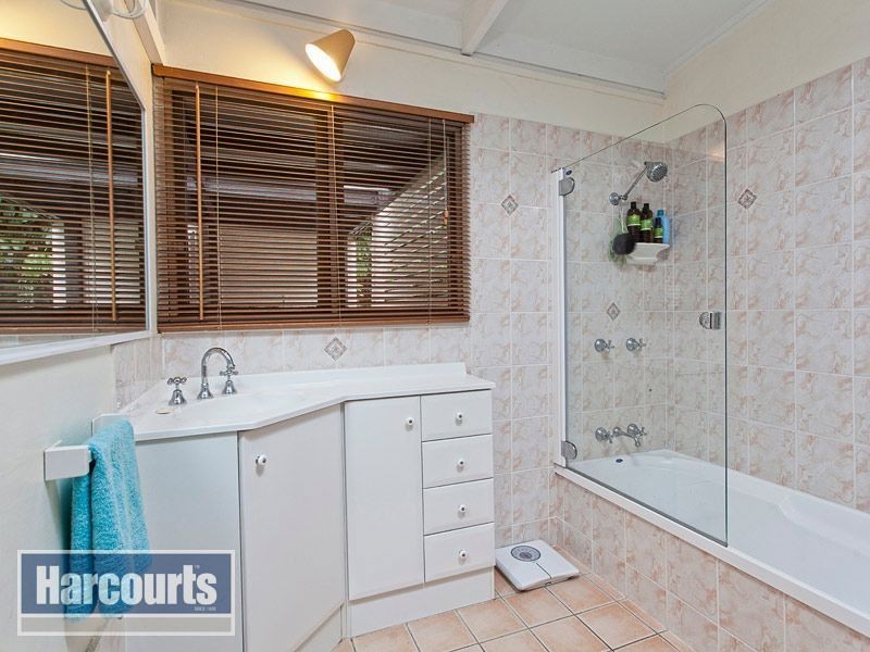 32 Settlement Road, The Gap QLD 4061