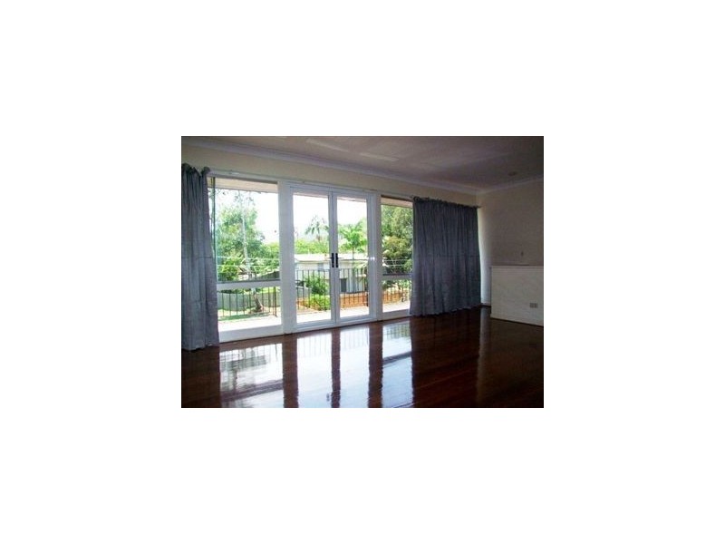 15 Woodside Street, The Gap QLD 4061