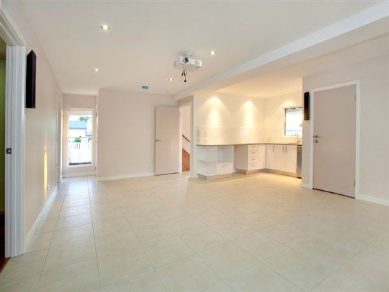 4 Kent Street, Red Hill QLD 4059