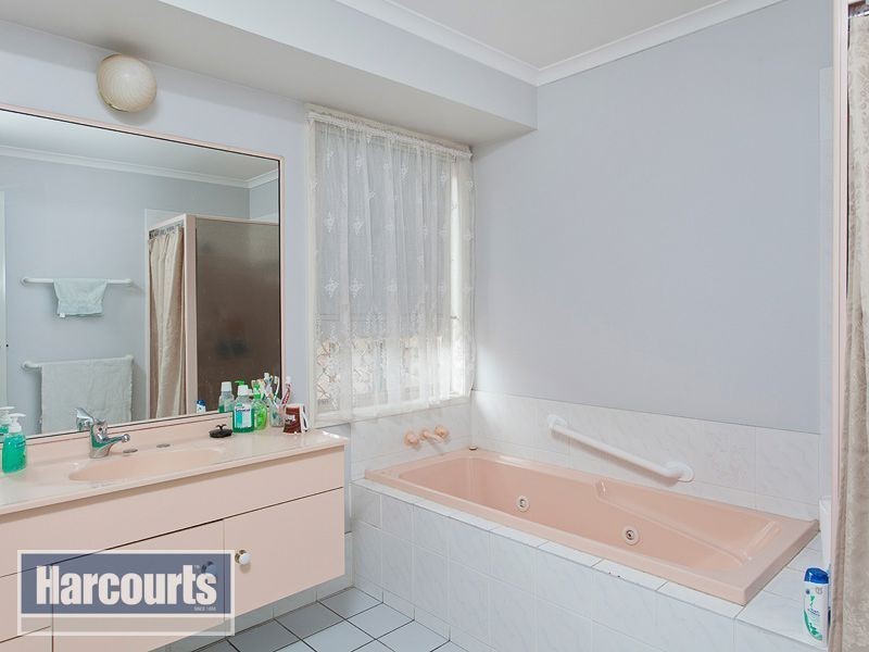 6 Fryar Court, Keperra QLD 4054