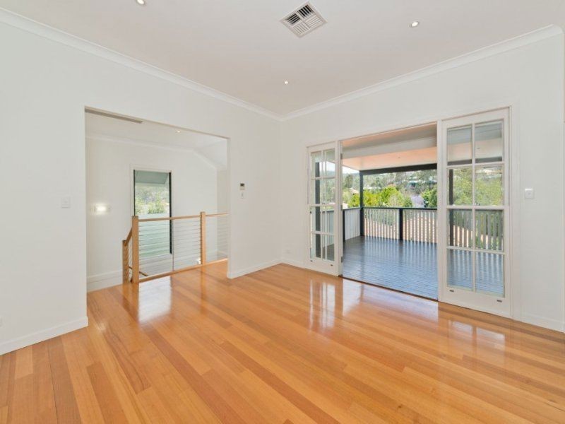 17 Glenwood Place, The Gap QLD 4061