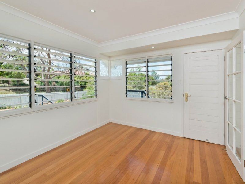 17 Glenwood Place, The Gap QLD 4061