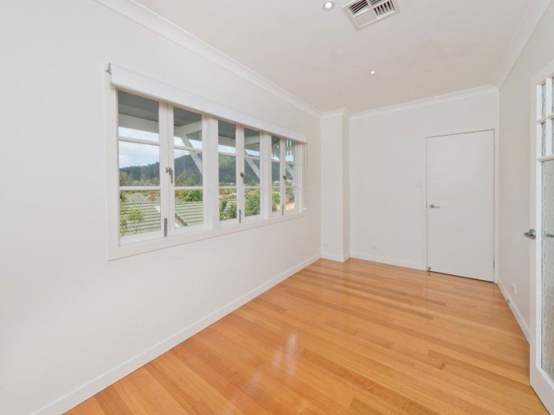 17 Glenwood Place, The Gap QLD 4061