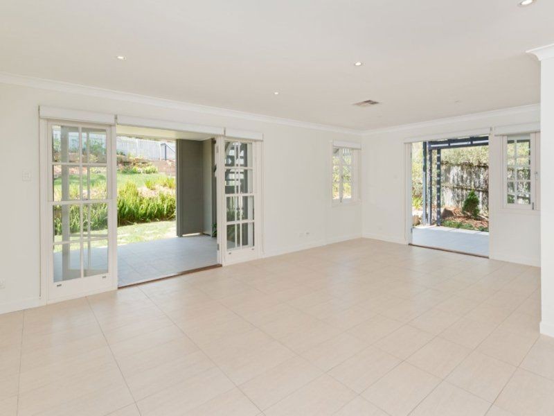17 Glenwood Place, The Gap QLD 4061