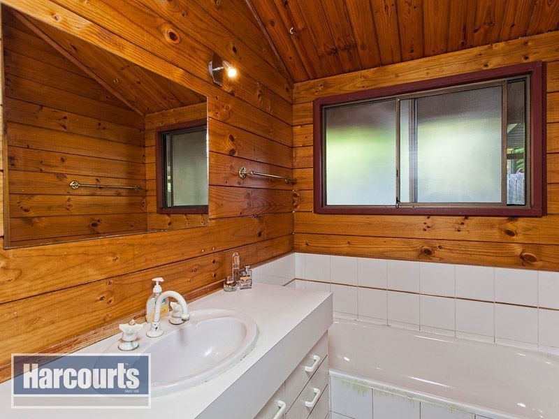 15 Richwill Street, The Gap QLD 4061