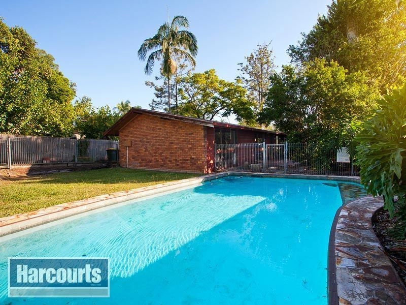 15 Richwill Street, The Gap QLD 4061