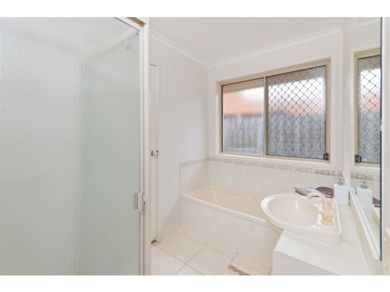 7 Maddison Place, The Gap QLD 4061