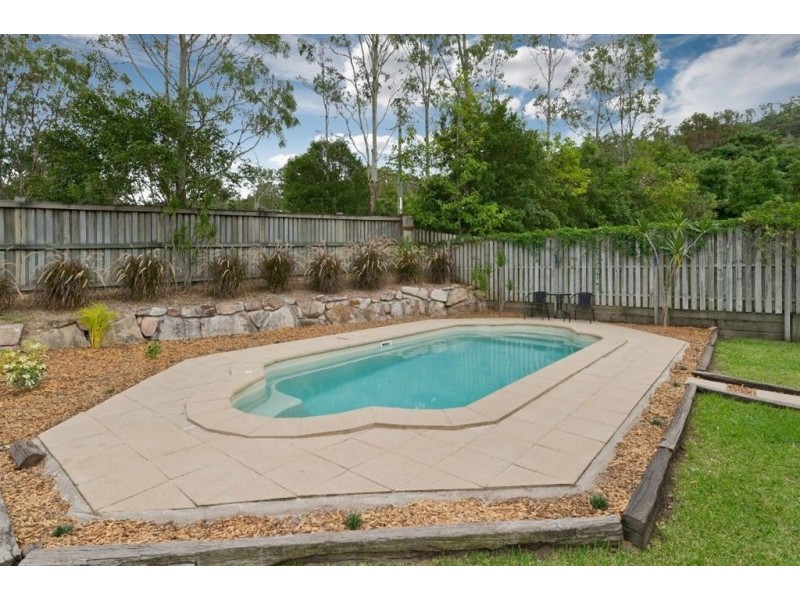 7 Maddison Place, The Gap QLD 4061