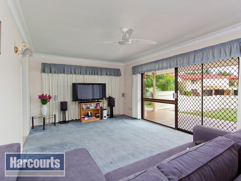 1 Maestra Street, The Gap QLD 4061