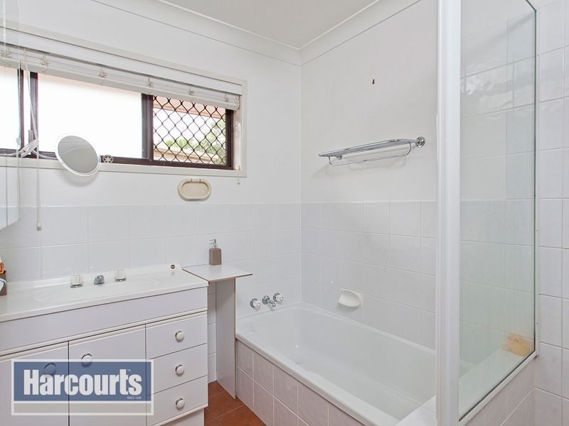 1 Maestra Street, The Gap QLD 4061