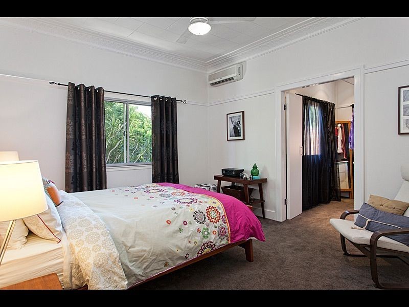 586 Waterworks Road, Ashgrove QLD 4060