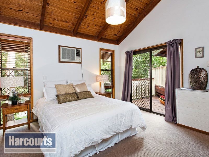 26 Nambruk Street, The Gap QLD 4061