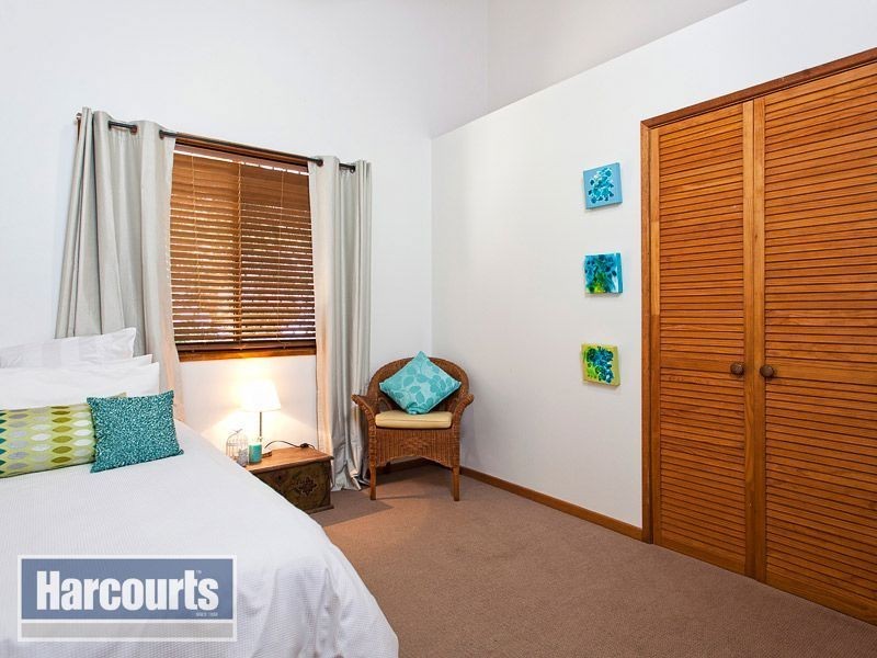 26 Nambruk Street, The Gap QLD 4061