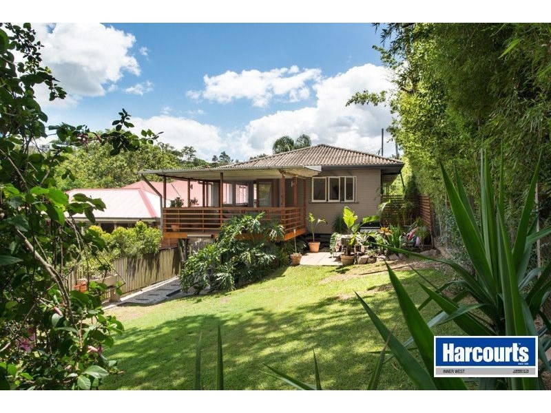 20 Shaw Street, Bardon QLD 4065