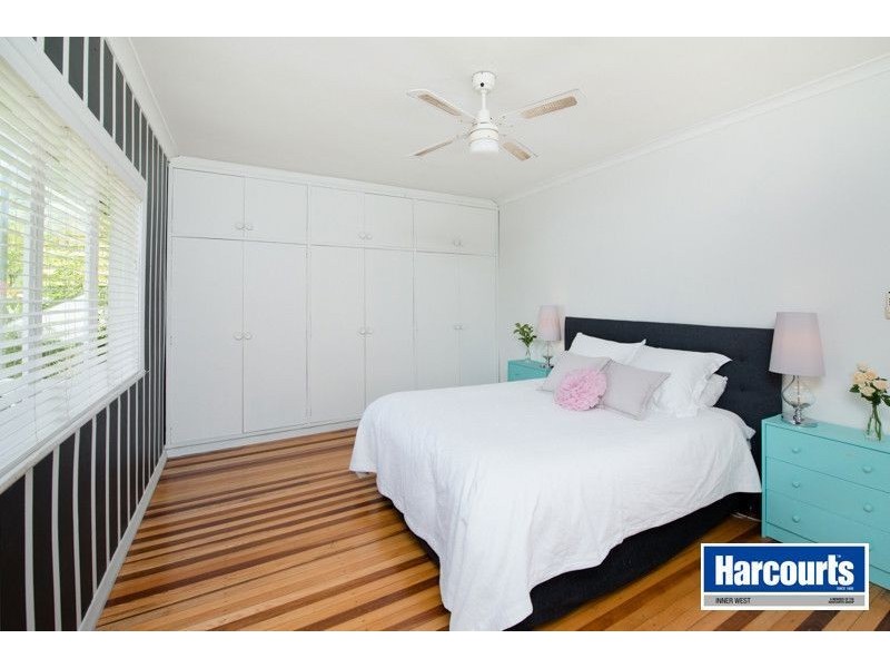 20 Shaw Street, Bardon QLD 4065