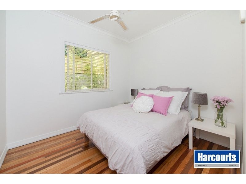 20 Shaw Street, Bardon QLD 4065