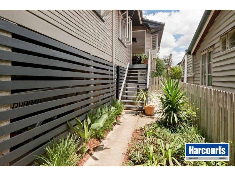 20 Shaw Street, Bardon QLD 4065