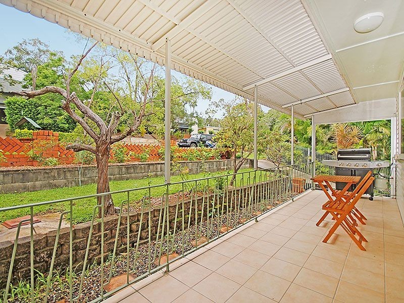 9 Ullin Street, The Gap QLD 4061