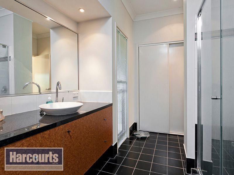 22 Ronruth Street, The Gap QLD 4061