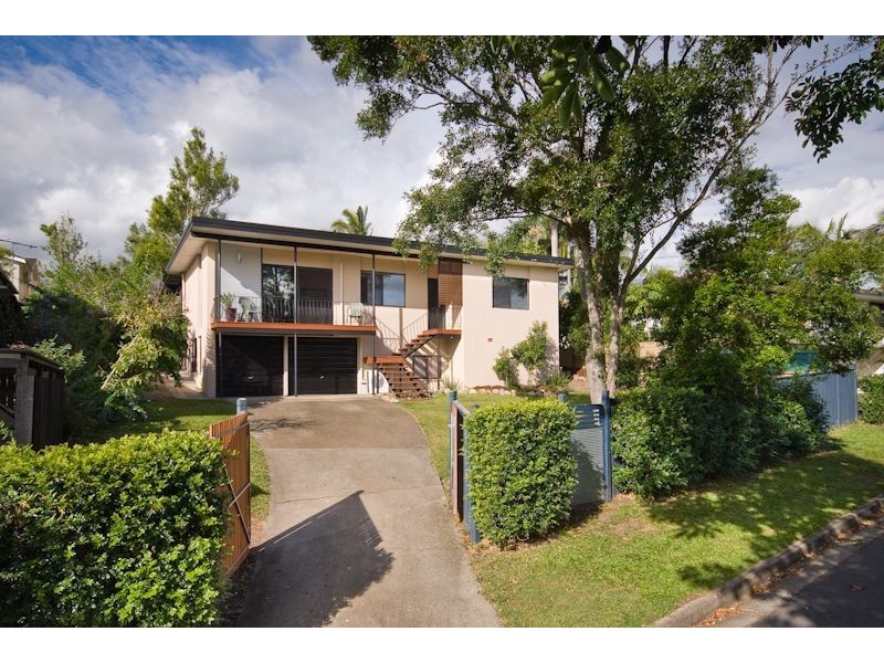 18 Cobble Street, The Gap QLD 4061