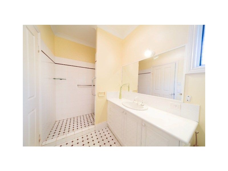 1 Tyrrell Court, The Gap QLD 4061