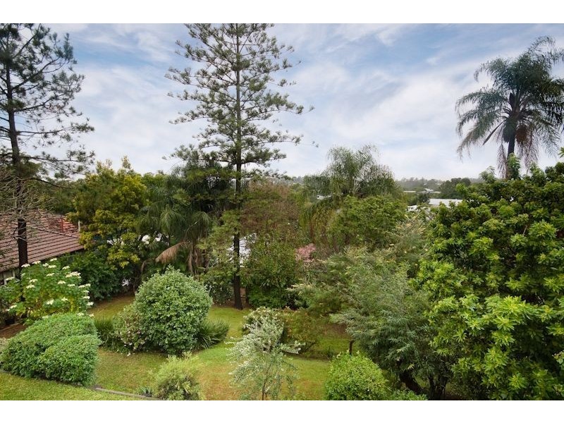 6 Davies Road, Ashgrove QLD 4060