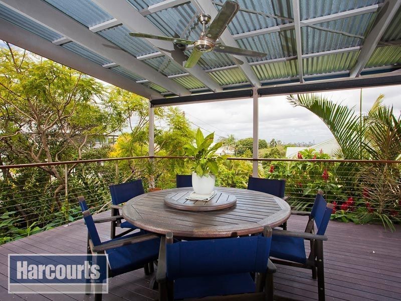 18 Alleena Street, Chermside QLD 4032