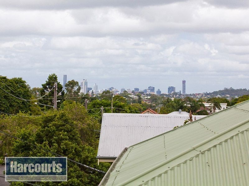 18 Alleena Street, Chermside QLD 4032