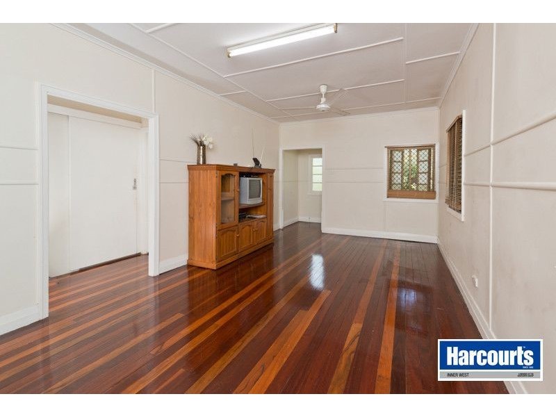 16 Victoria Street, Ashgrove QLD 4060