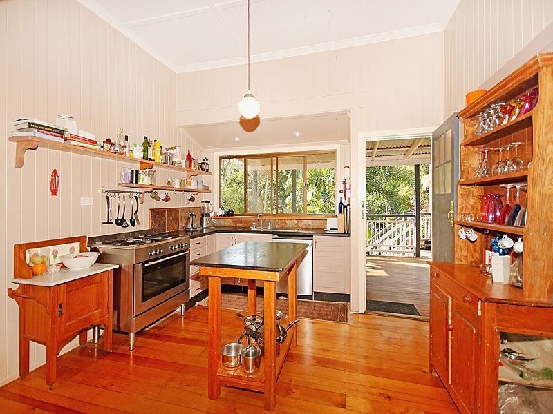 29 Fletcher Parade, Bardon QLD 4065