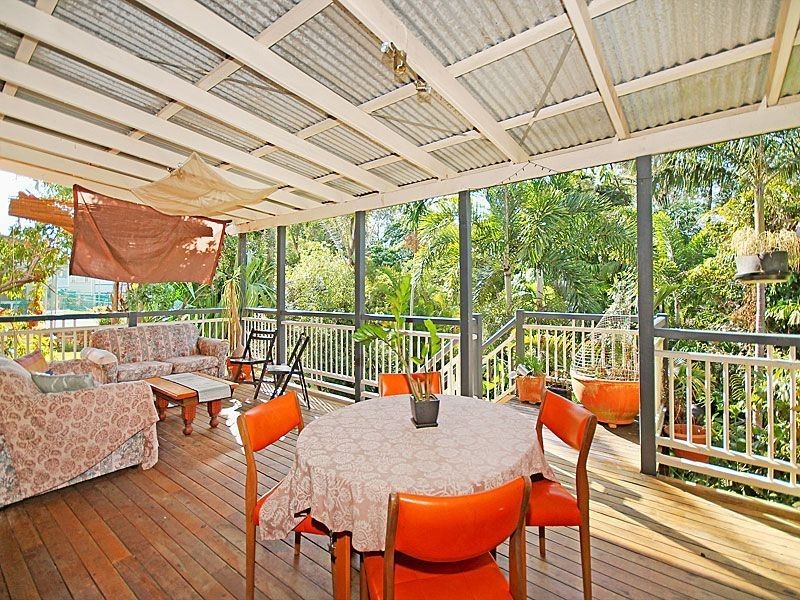 29 Fletcher Parade, Bardon QLD 4065