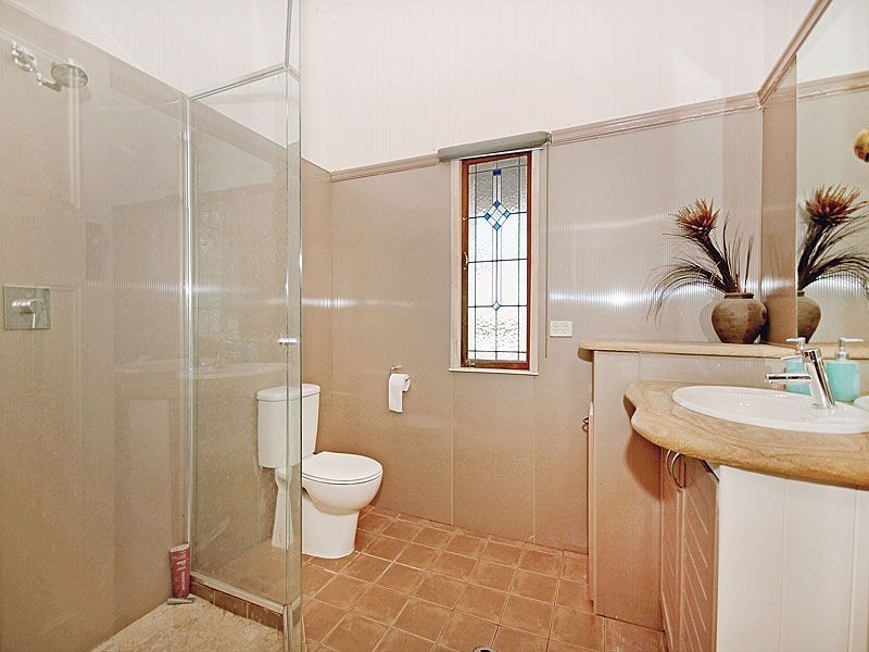 29 Fletcher Parade, Bardon QLD 4065