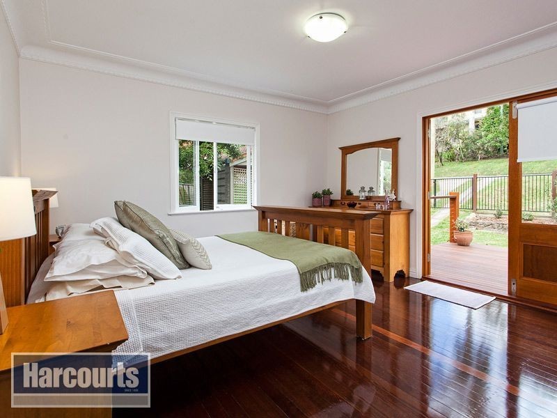 33 Alton Terrace, The Gap QLD 4061