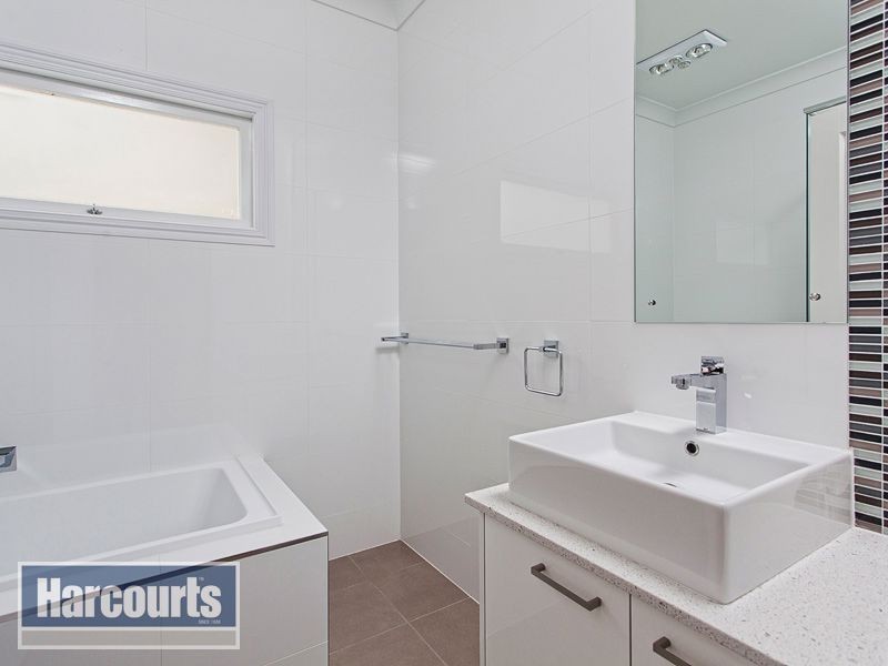 33 Alton Terrace, The Gap QLD 4061