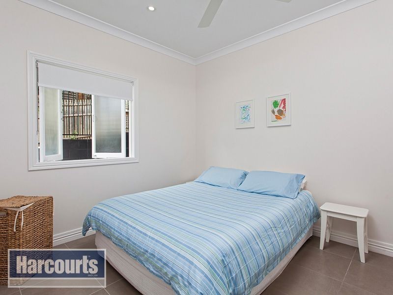 33 Alton Terrace, The Gap QLD 4061