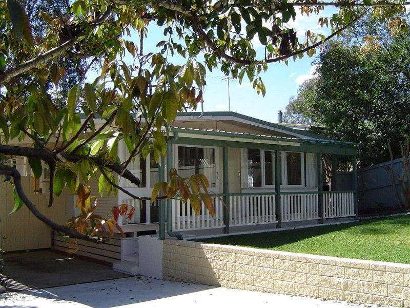 53 Bromwich St, The Gap QLD 4061