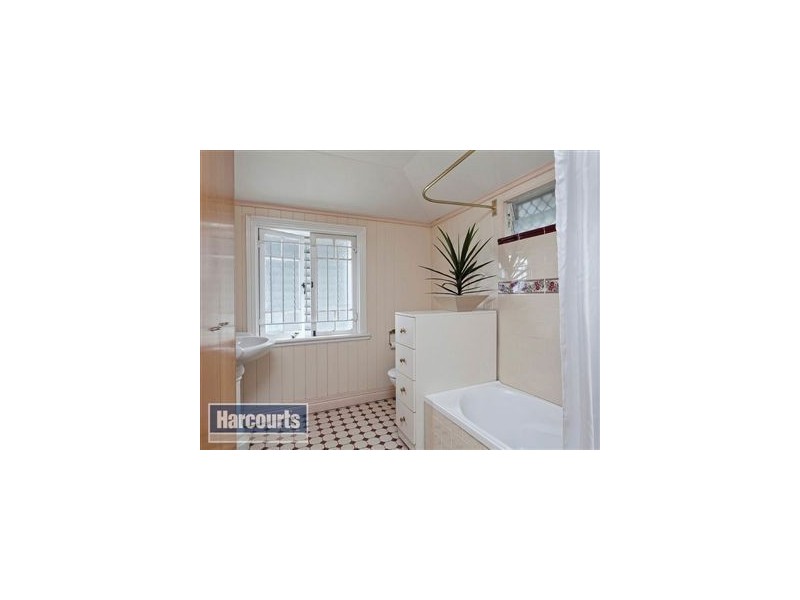 23 Hamilton Road, Wavell Heights QLD 4012