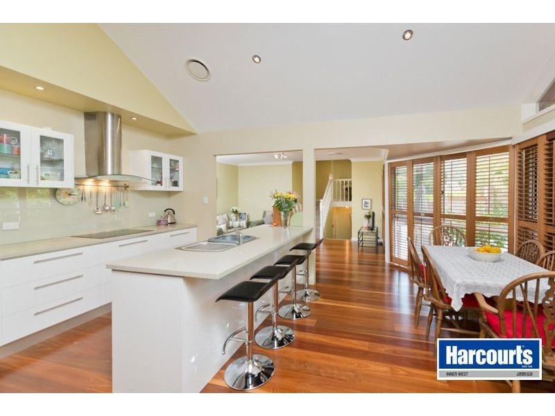 51 Trawalla Street, The Gap QLD 4061