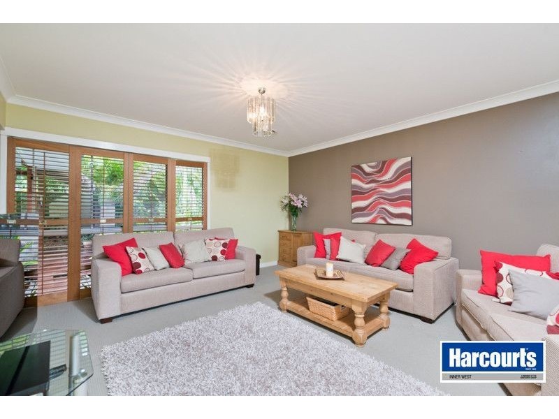 51 Trawalla Street, The Gap QLD 4061