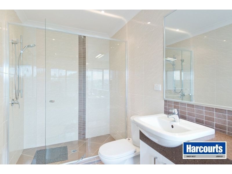 51 Trawalla Street, The Gap QLD 4061