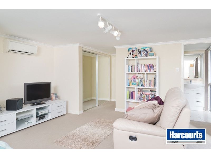 51 Trawalla Street, The Gap QLD 4061