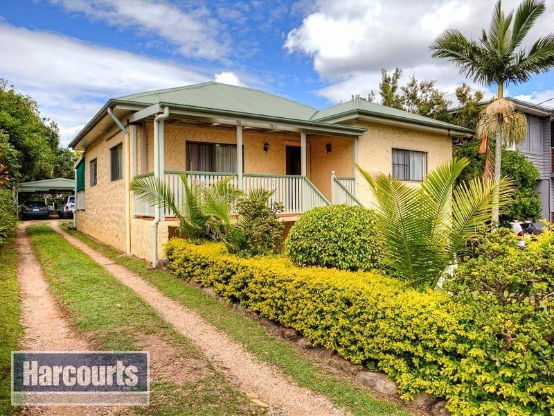 15 McLean Parade, Ashgrove QLD 4060