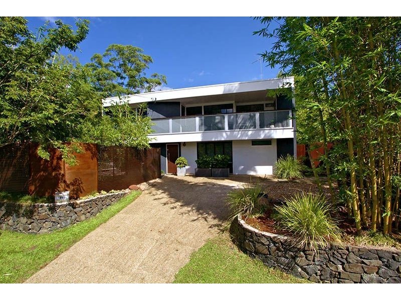 11 Bernarra Street, The Gap QLD 4061