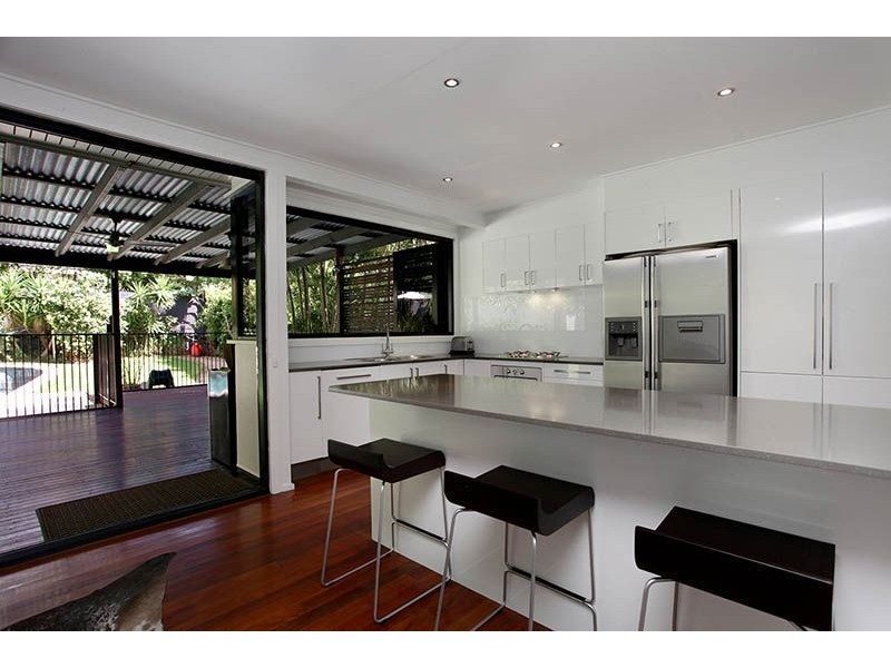 11 Bernarra Street, The Gap QLD 4061