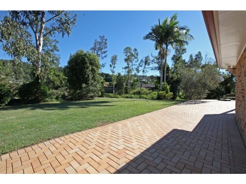 33 Parkside Crescent, The Gap QLD 4061